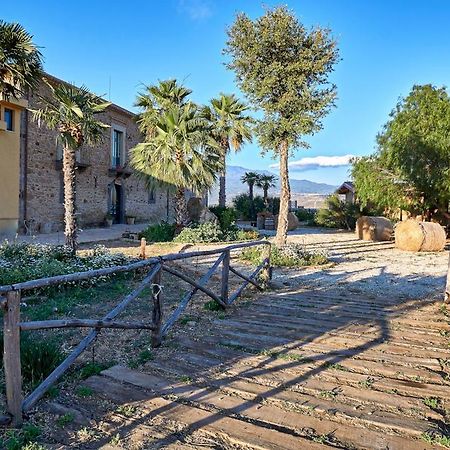 Agriturismo Conte Ruggero Villa Centuripe Eksteriør billede