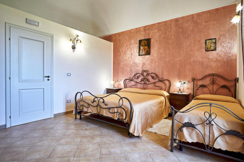 Agriturismo Conte Ruggero Villa Centuripe Eksteriør billede