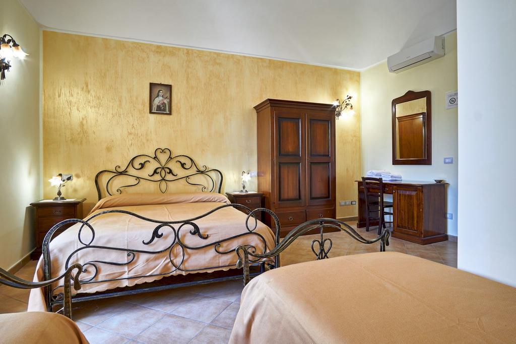 Agriturismo Conte Ruggero Villa Centuripe Eksteriør billede