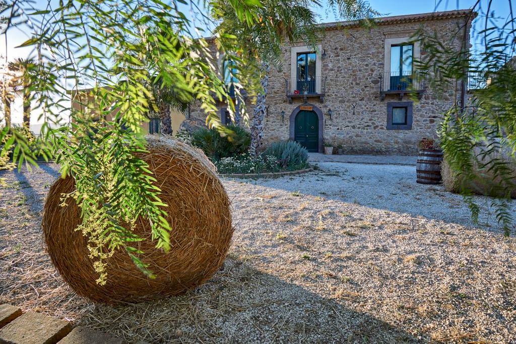 Agriturismo Conte Ruggero Villa Centuripe Eksteriør billede