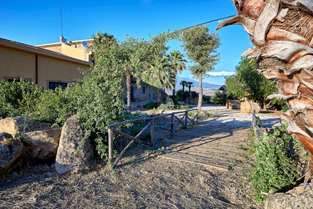 Agriturismo Conte Ruggero Villa Centuripe Eksteriør billede