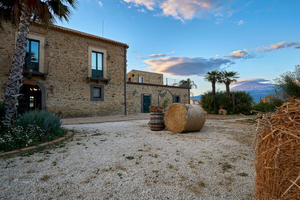 Agriturismo Conte Ruggero Villa Centuripe Eksteriør billede